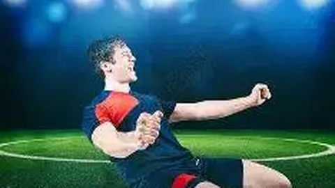 “战神卷土重来，哈登轻松夺冠，祖巴茨全场高效击溃篮网！”